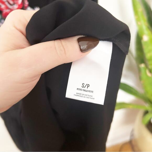 Express Black Embroidered Tunic Floral Print Long Sleeve Ruffle Hem Size PS - Picture 2 of 7